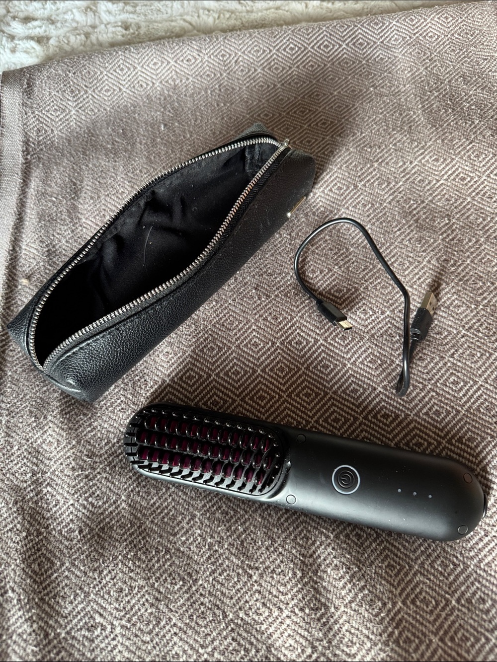 Rechargeable TYMO Black Hair Straightening Brush - Travel Size